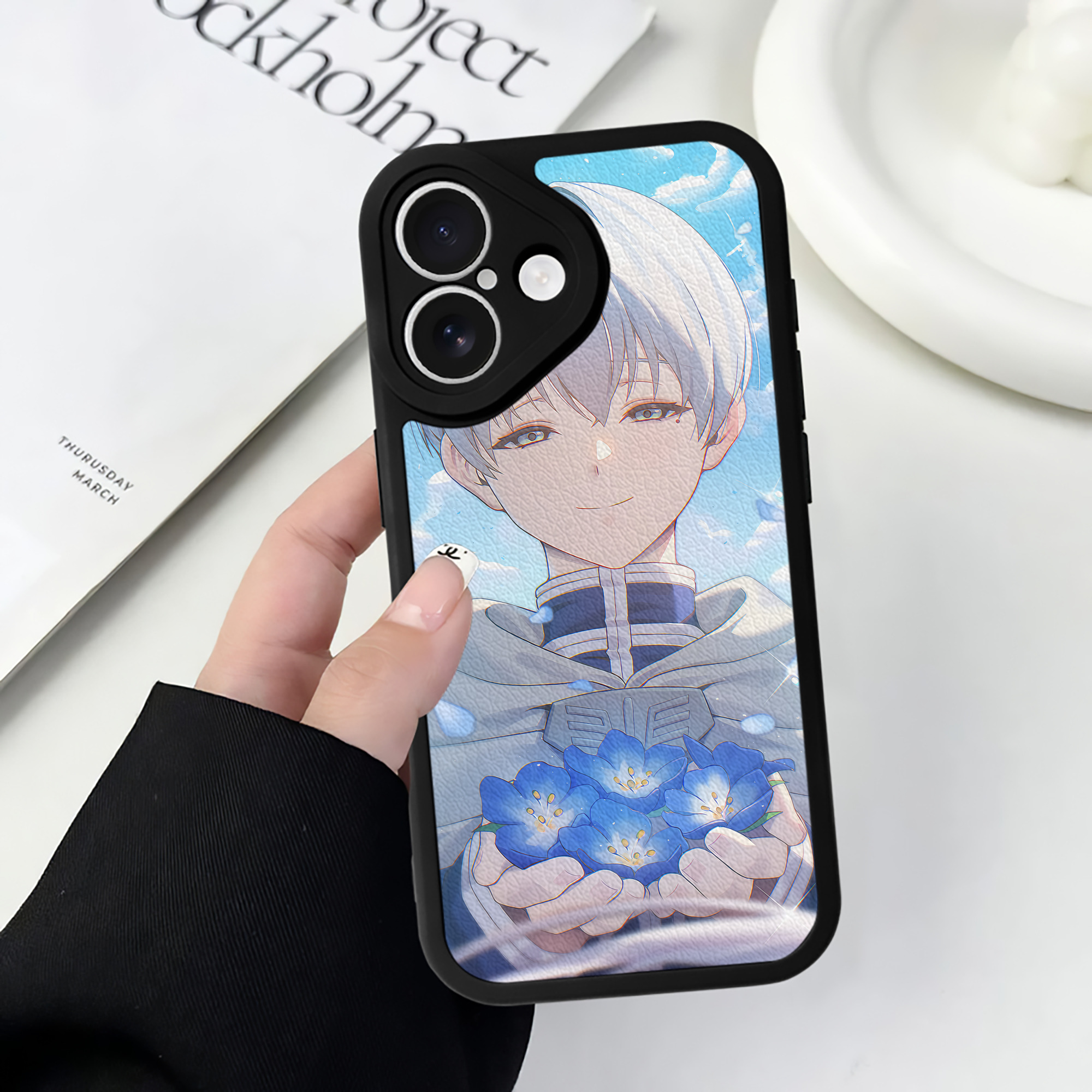 （画像用） 葬送のフリーレン Frieren 【iPhone 16シリーズ対応】シリコンスマホケース（レザー調） 材質：シリコン